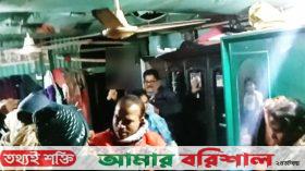 বরগুনায় দেশীয় অস্ত্রসহ শ্রমিক লীগ নেতার ভিডিও ভাইরাল