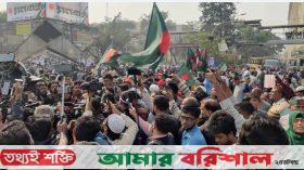 বিডিআর জওয়ানদের মুক্তির দাবিতে শাহবাগ মোড় অবরোধ