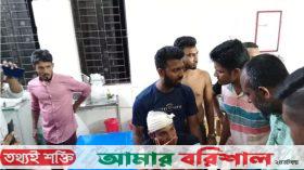 পিরোজপুরে পোস্টার লাগানোর সময় ছাত্রদল কর্মীদের ওপর ছাত্রলীগের হামলা
