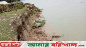 সন্ধ্যা নদী ভাঙ্গনে নিঃস্ব কয়েক গ্রামের মানুষ