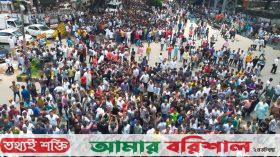 ইশরাকের হাজারো অনুসারীর দখলে মৎস্য ভবন মোড়, যান চলাচল বন্ধ