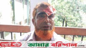 হত্যা মামলায় সাক্ষ্য দেওয়ায় ঝালকাঠি আদালত চত্বরে সাক্ষীকে হাতুড়িপেটা