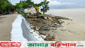 ভোলায় ফের বাঁধে ভাঙন, অগ্রগতি নেই বরাদ্দের কাজেও
