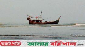 নৌকাসহ নাফ নদী থেকে ৫ জেলেকে ধরে নিয়ে গেছে আরাকান আর্মি