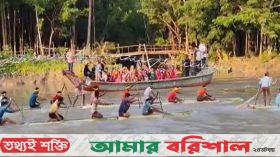 ঝালকাঠিতে ভেলা বাইচ