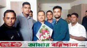 দল থেকে পূর্নরায় স্বপনকে মনোনয়ন পাওয়ায় আনন্দে মেতে ওঠেন সমর্থকরা