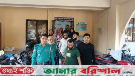 বরিশালে পুলিশকে কামড়ে পালিয়েছে ছাত্রদল নেতা ‍॥ আহত তিন পুলিশ সদস্য, আটক-৪