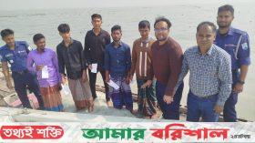 হিজলায় কারেন্ট জাল সহ ৬ জেলে আটক