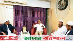 চরমোনাই পীরের বাসায় গিয়ে সৌজন্য সাক্ষাৎ করলেন তারেক রহমান  