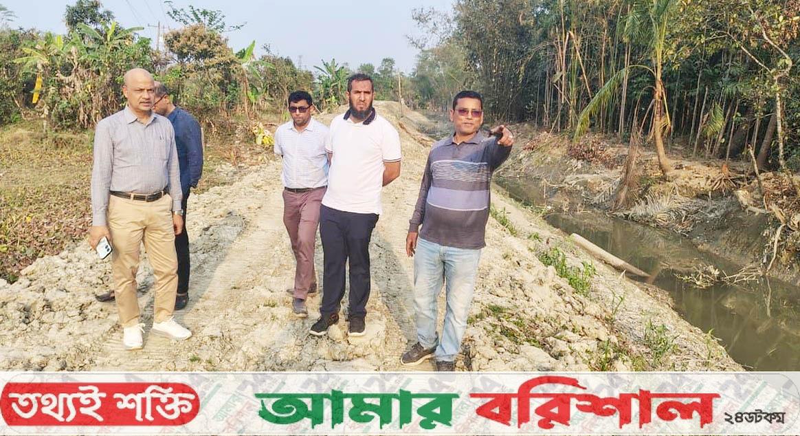 বরিশালে স্বনির্ভর খাল পরিদর্শনে আইএমইডি পরিচালক