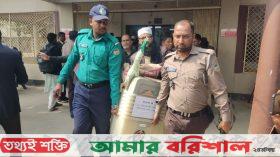 বরিশালে নির্বাচনের সরঞ্জাম বিতরণ