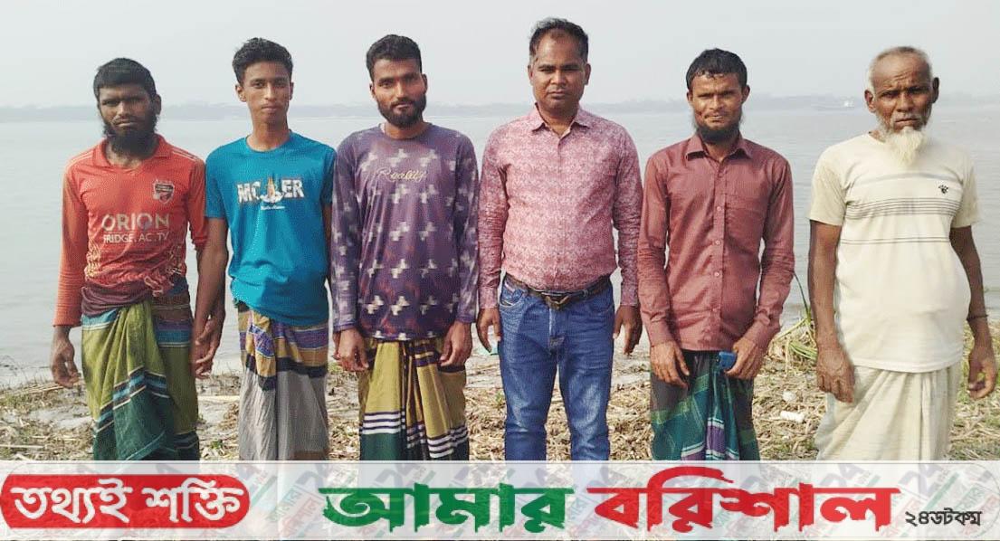 মেঘনার অভয়াশ্রমে মাছ শিকার, পাঁচ জেলের জরিমানা