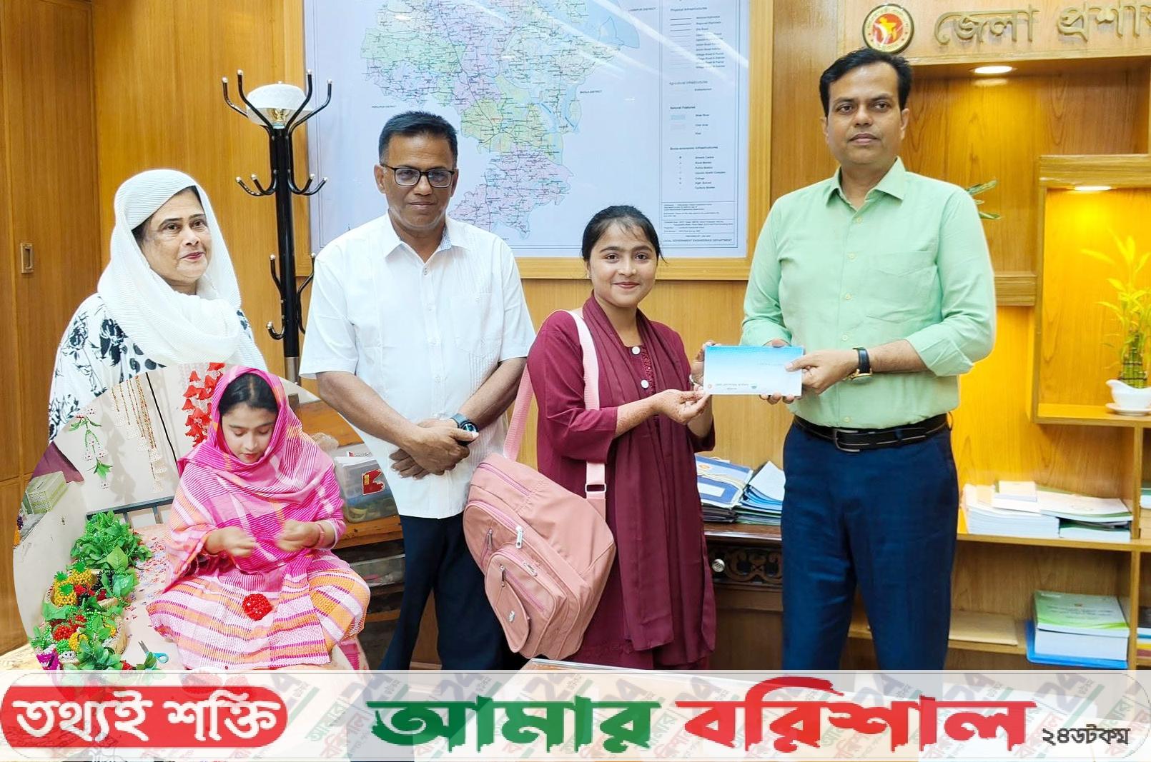  এতিম মেধাবী শিক্ষার্থী ফাতেমার স্বপ্ন পূরনের দায়িত্ব নিলো জেলা প্রশাসক সুমন 