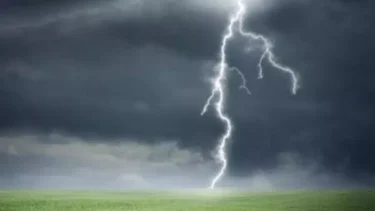 কুয়াকাটায় বজ্রপাতে জেলের মৃত্যু