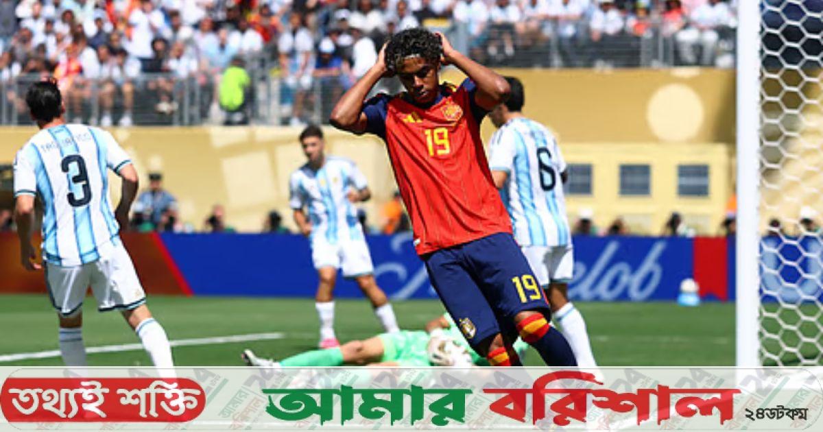 গোলশূন্য বিরতিতে স্পেন-আর্জেন্টিনা