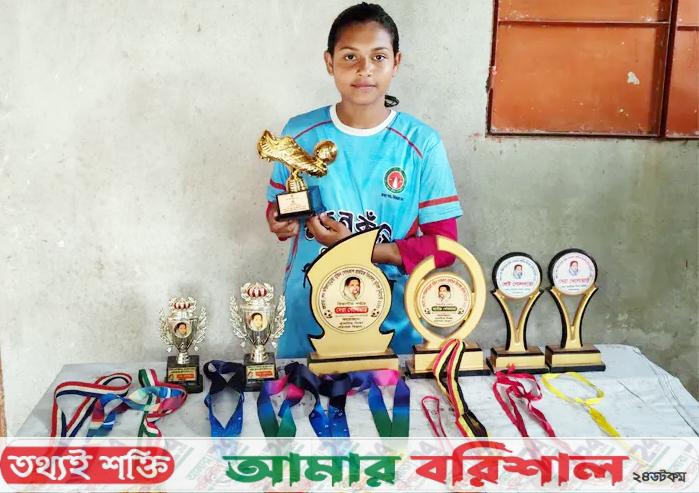 পায়ের জাদুতে স্বপ্ন বুনছে নাদিরা