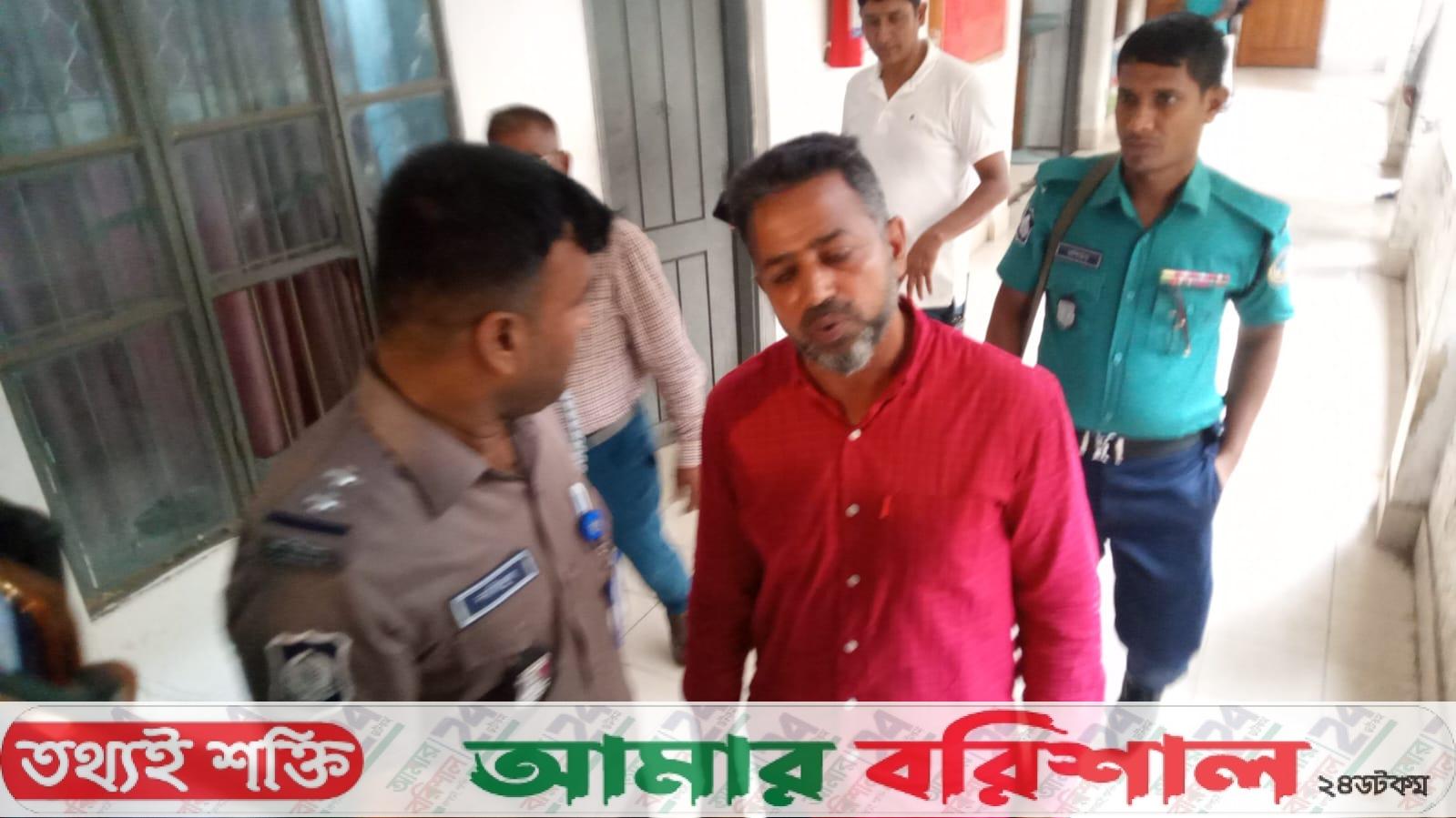 অণ্ডকোষ চেপে ধরে চেক-স্ট্যাম্পে স্বাক্ষর নেওয়া সেই লিটু গ্রেফতার