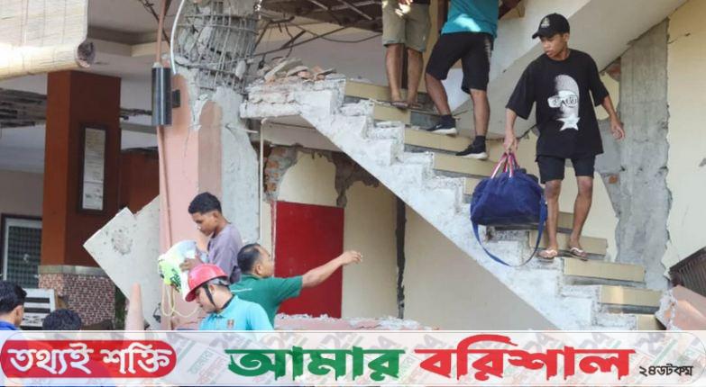 ইন্দোনেশিয়ায় ৭.৭ মাত্রার ভূমিকম্পে নিহত বেড়ে ৩৮