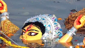 বিসর্জনে বিদায় নিলেন দেবী দুর্গা